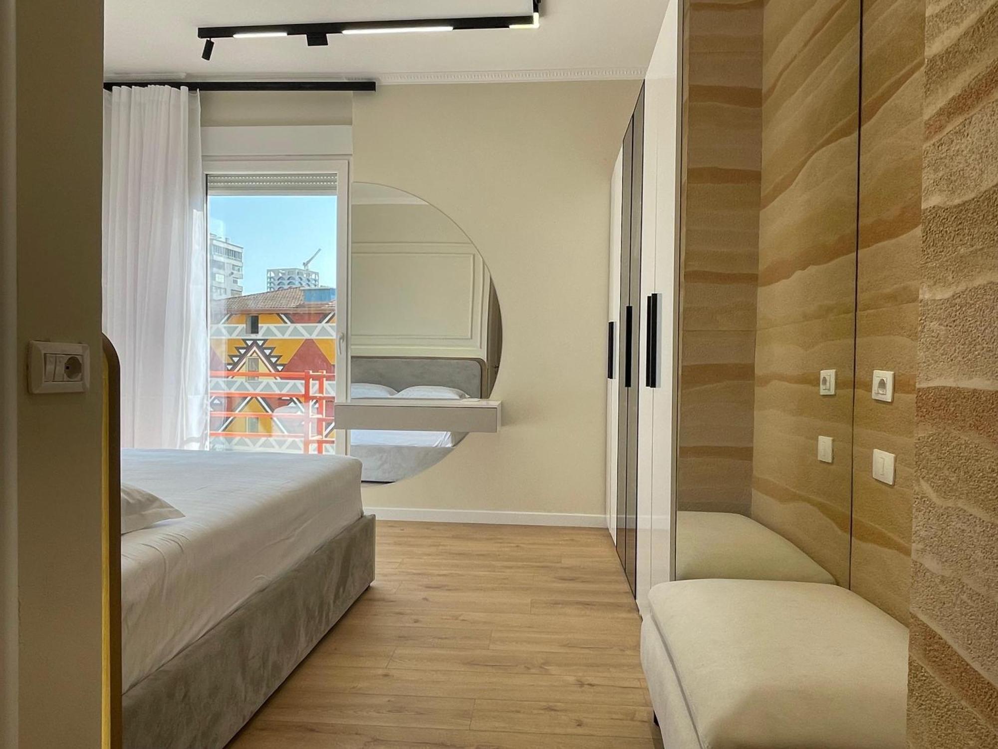 Ferienwohnung Gem In The Heart Of Tirana Exterior foto
